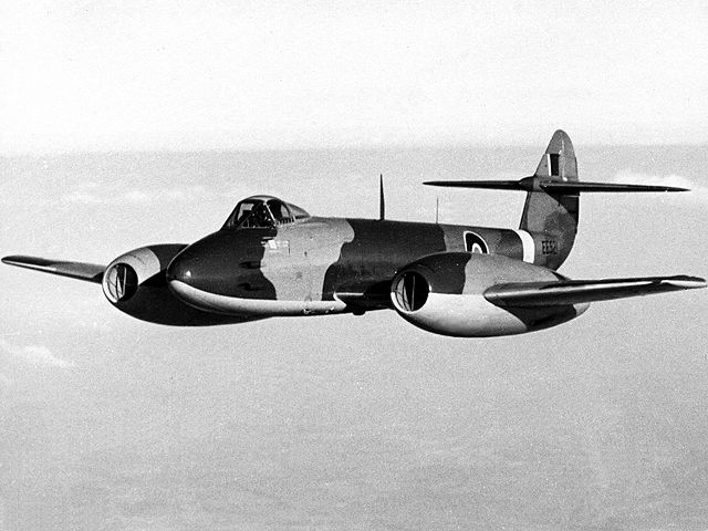 File:Gloster Meteor Mk III ExCC.jpg
