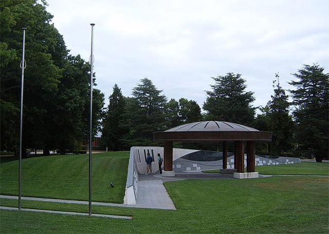 File:AU Magna Carta Place.jpg