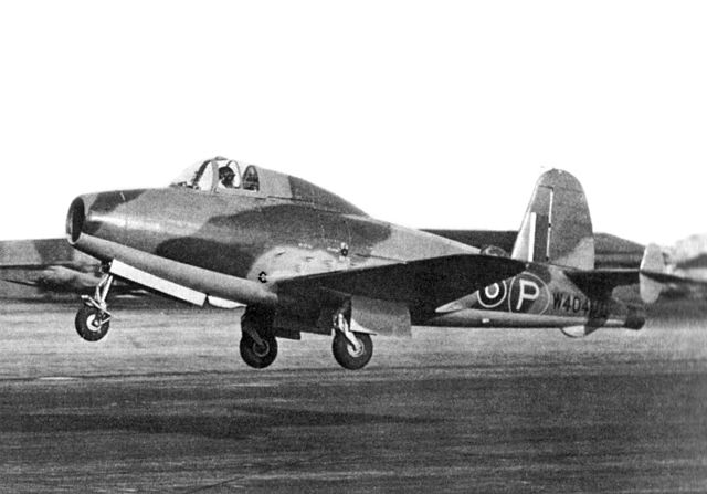 File:Gloster E28-39 first prototyp lr.jpg