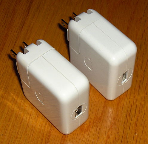 File:IPod Chargers.JPG