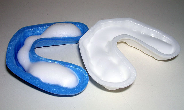 File:FluorideTrays07-05-05.jpg