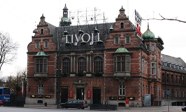 File:Kopenhaga tivoli jan2004 ubt.jpeg