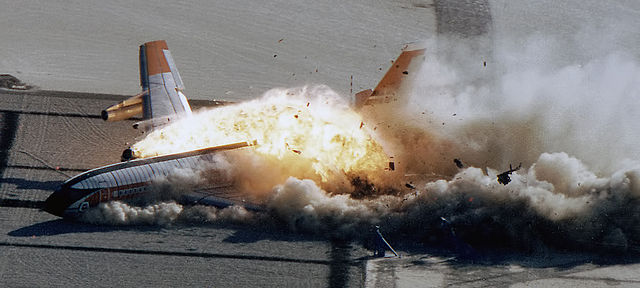 File:Boeing 720 Controlled Impact Demonstration.jpg