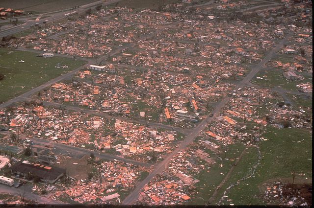 File:Hurricane andrew fema 2563.jpg