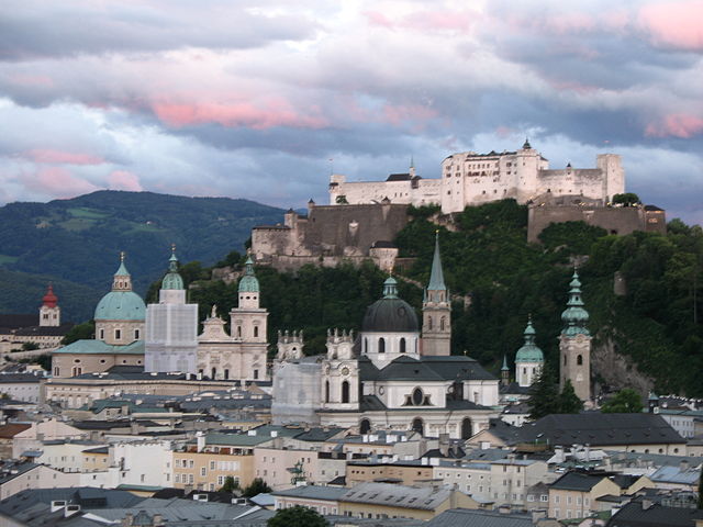 File:1907 - Salzburg - View from M&ouml;nchsberg.JPG