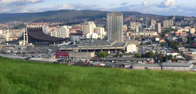 File:Overview of the Pristina center from the hill.png