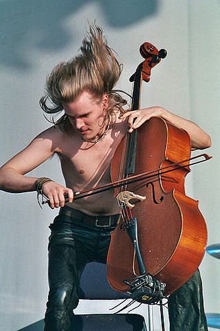 File:Apocalyptica1.jpg