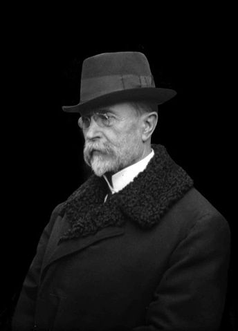 File:Tom&aacute;&scaron; G Masaryk1918.jpg