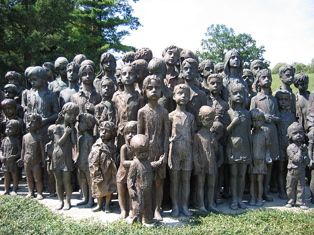 File:Memorial lidice children (2007)-commons.JPG