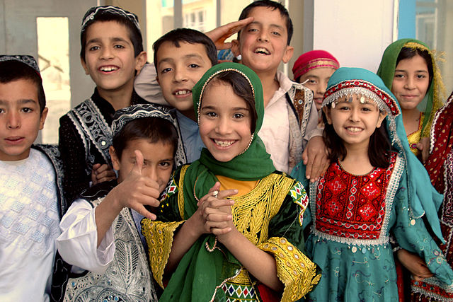 File:Afghan Schoolchildren in Kabul.jpg