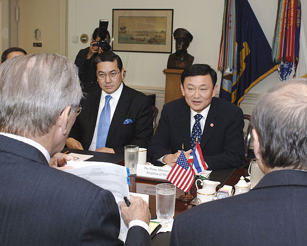 File:Thaksin Surakiart 20050915.jpg