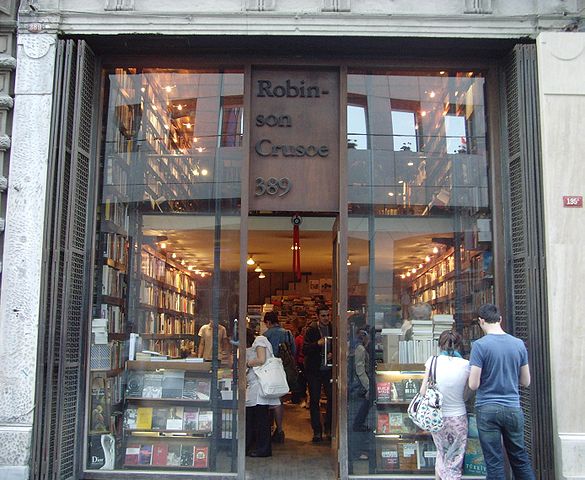 File:Robinson crusoe bookstore.JPG