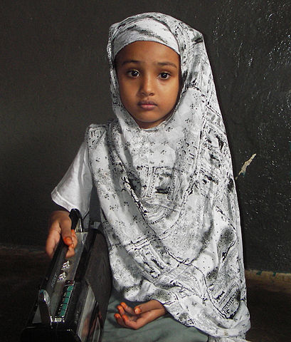 File:Little Somali girl.jpeg