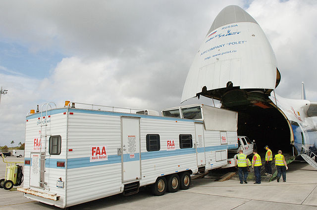 File:FAA mobile control tower & equipment loaded onto Antonov An-124 at HST 2010-01-21 1.JPG