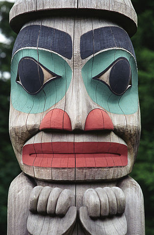 File:Totem pole (js) 3.jpg