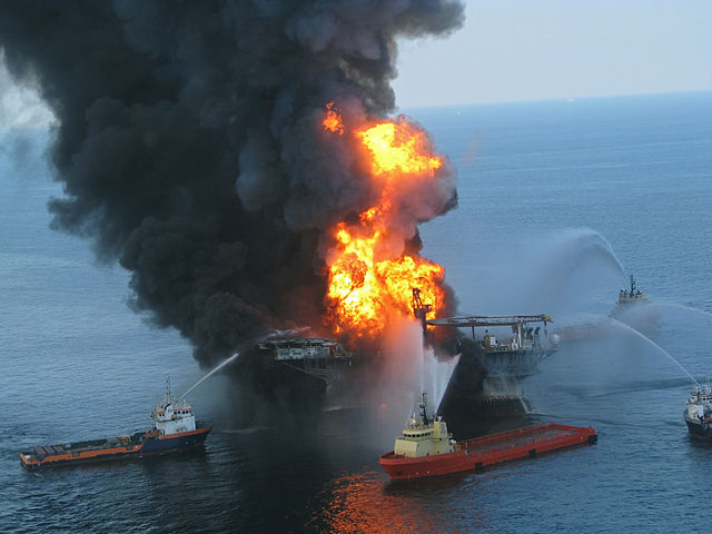 File:Deepwater Horizon offshore drilling unit on fire 2010.jpg