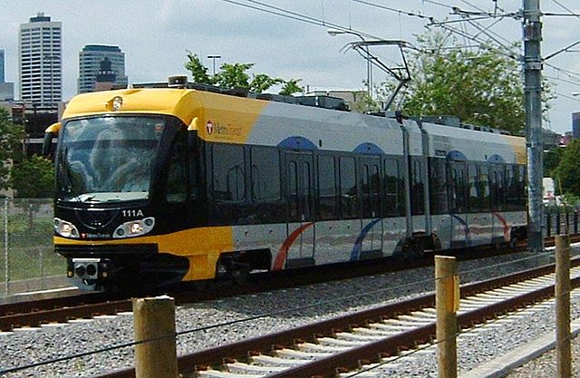 File:Hiawatha LRV.jpg