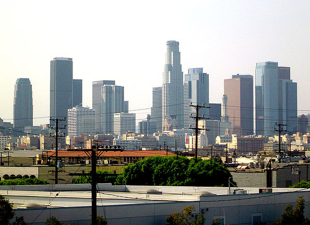 File:Los Angeles from Santa Ana Freeway; 2005.jpg