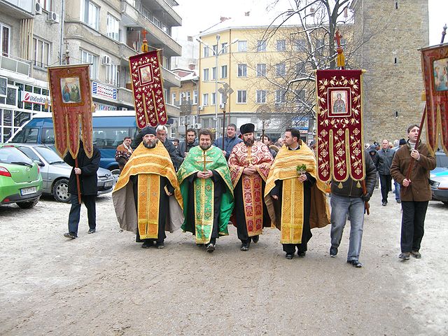 File:Theophany Crucession in Bulgaria.jpg
