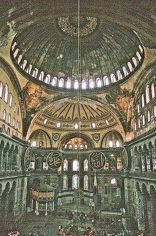 File:Ayasofya-Innenansicht.jpg