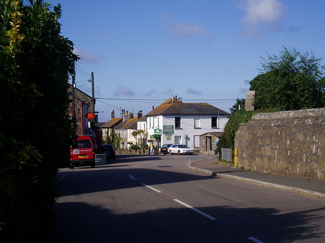 File:StBuryanChurchtown.jpg