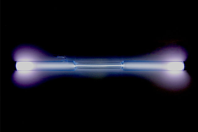 File:Xenon discharge tube.jpg