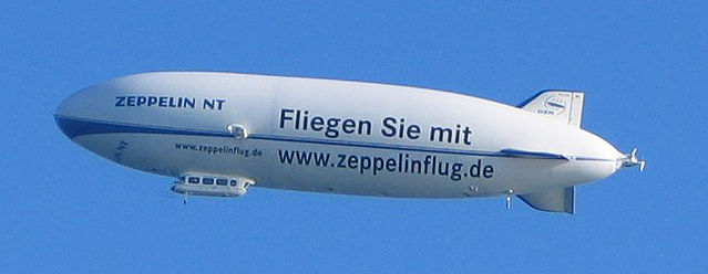 File:Zeppelin NT im Flug.jpg