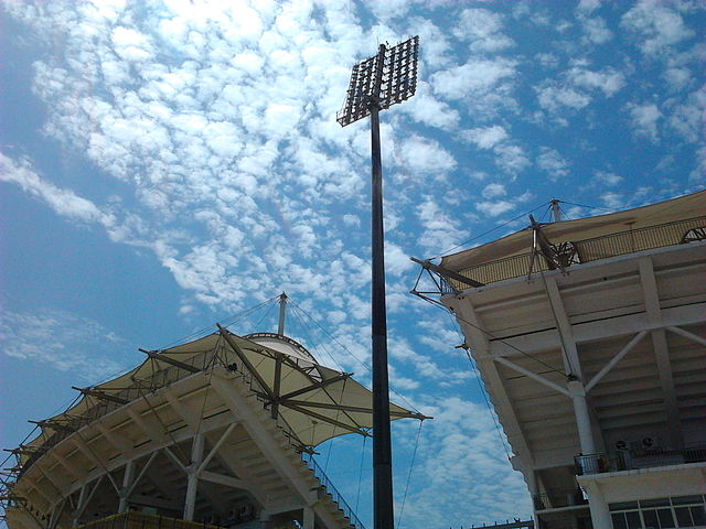 File:Floodlight at M. A. Chidambaram Stadium, Chennai.jpg