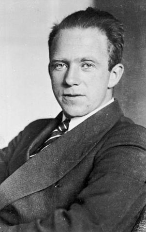 File:Bundesarchiv Bild183-R57262, Werner Heisenberg.jpg