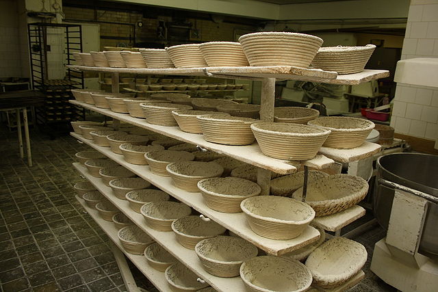 File:V&yacute;roba chleba (11).JPG