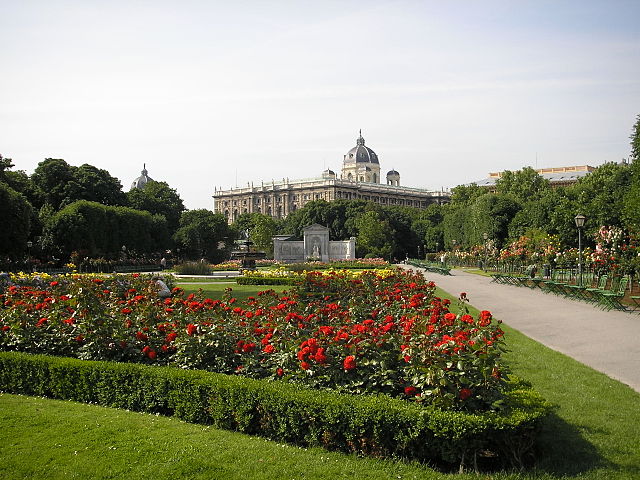 File:Volksgarten Vienna June 2006 300.jpg