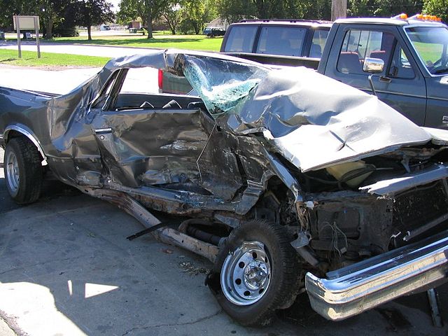 File:Car crash 2.jpg