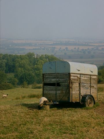 File:Cotswolds 2004.JPG
