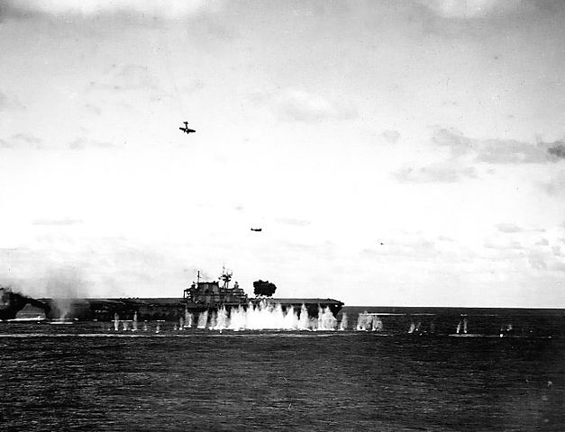 File:USS Hornet (CV-8) during battle of the Santa Cruz Islands.jpg