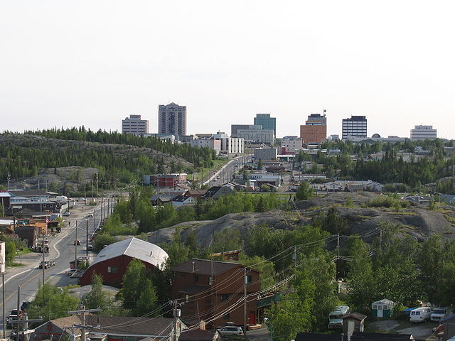 File:Downtown Yellowknife 2.jpg