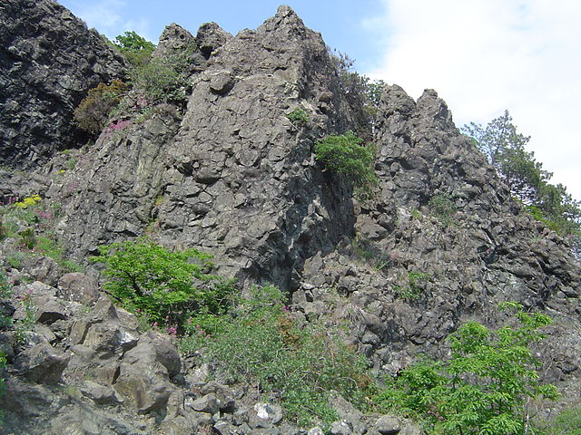 File:ItalyPillowBasalt.jpg