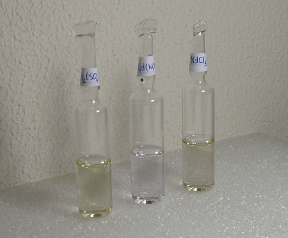 File:Neodymium fluorescent1.jpg