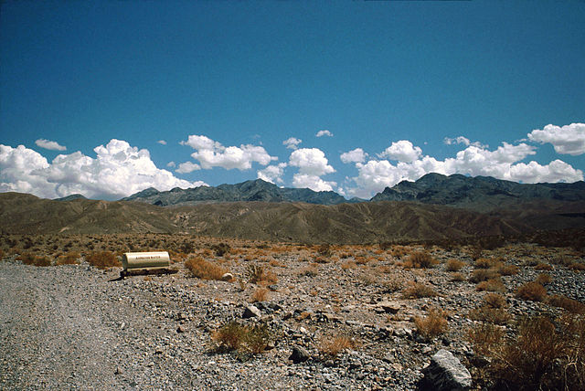 File:Death Valley,19820817,Desert,radiator water tank.jpg