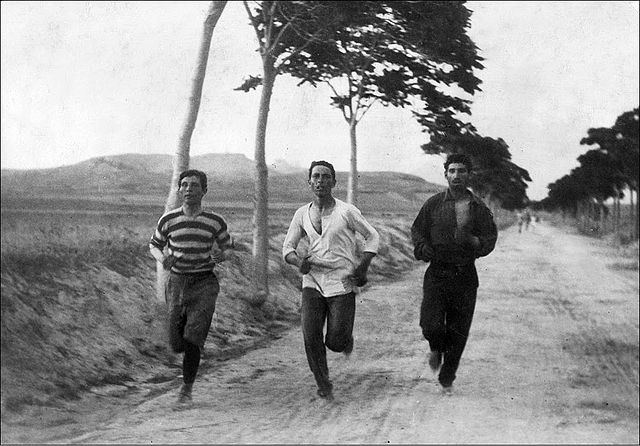 File:1896 Olympic marathon.jpg