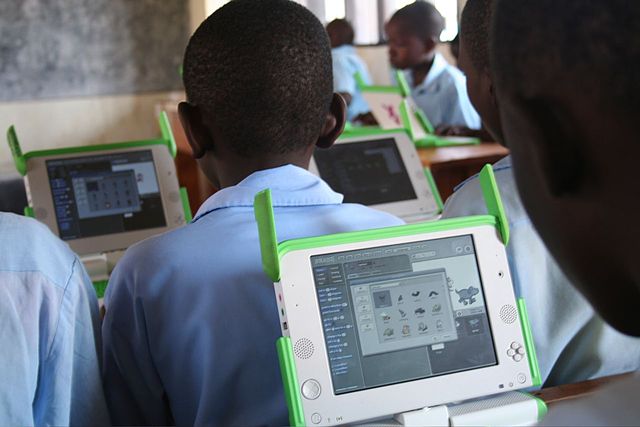 File:One Laptop per Child at Kagugu Primary School, Kigali, Rwanda-19Sept2009.jpg