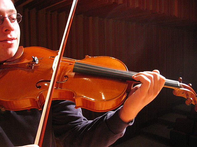 File:Playing viola.jpg