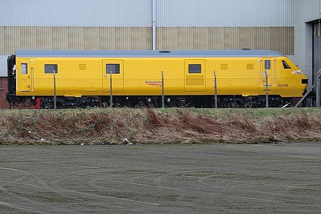File:Network rail 82145.jpg