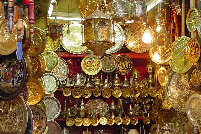 File:Souks Tunis.jpg