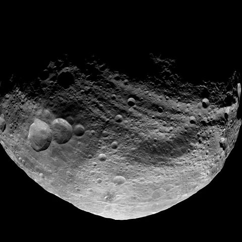 File:Vesta darkside.jpg