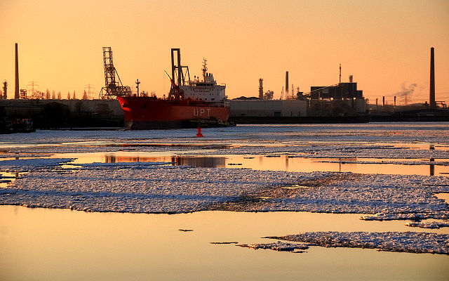 File:Hamburg Germany Jan 6.jpg