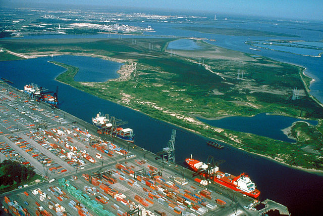 File:Houston Ship Channel Barbours Cut.jpg