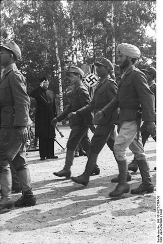 File:Bundesarchiv Bild 101I-823-2704-30, Soldaten der Legion 