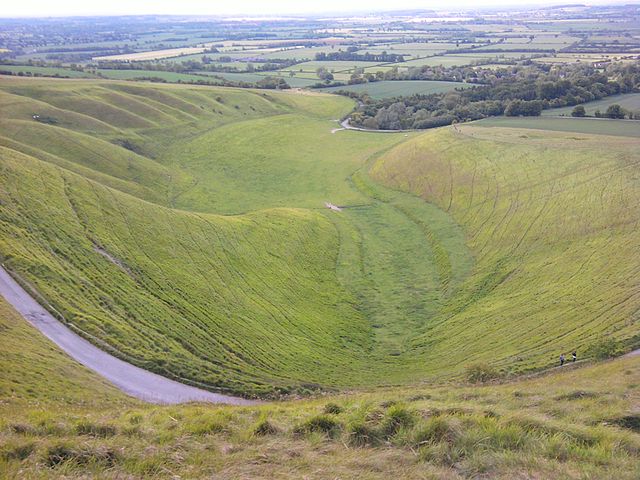 File:Uffington White Horse - The Manger.jpg
