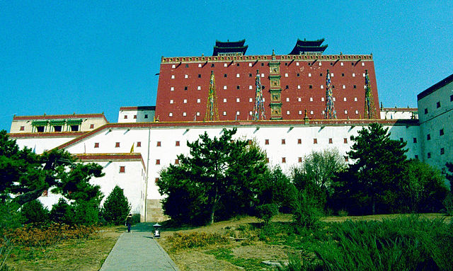 File:Red building Putuo Zongcheng Temple.JPG