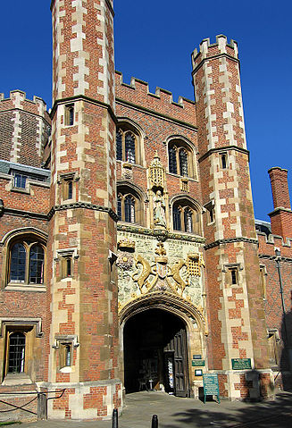 File:StJohnsCambridge Gatehouse02.jpg